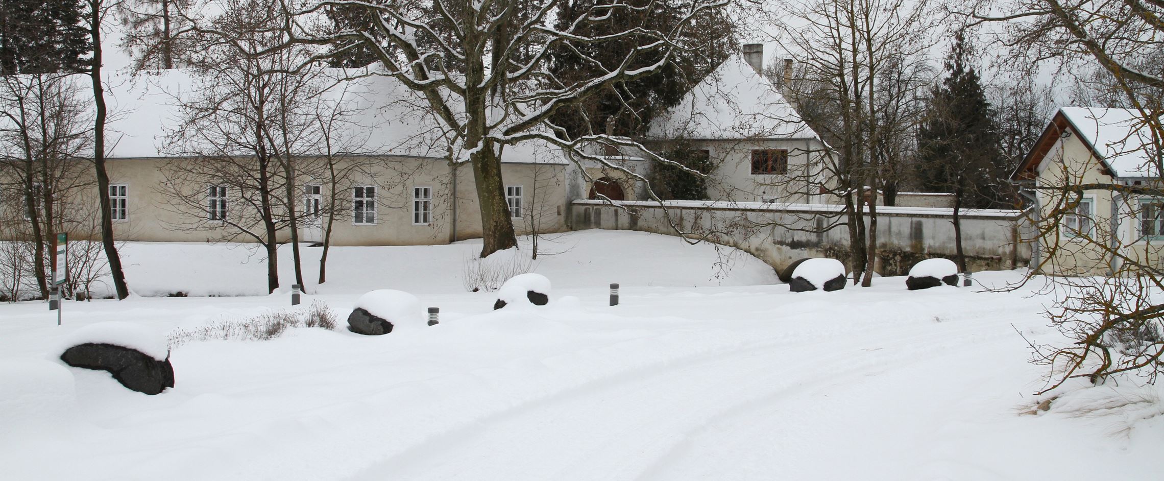 Schloss Lackenbach